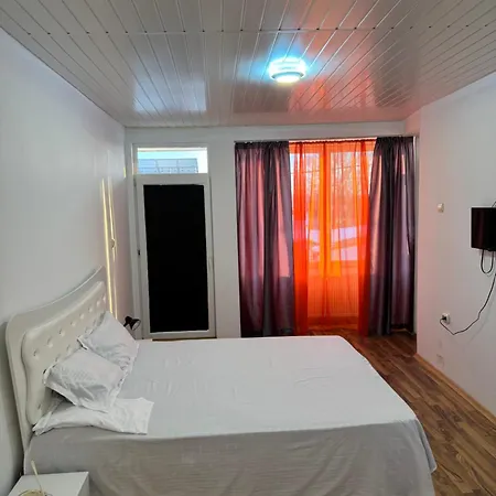 Apartament Cu Garsoniere Bukareszt